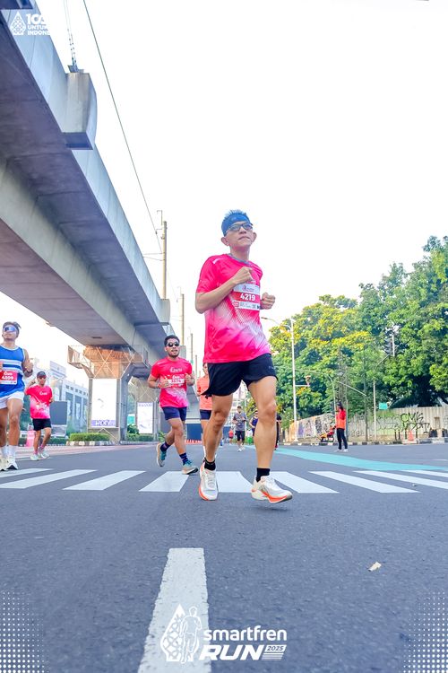 Race photo from Smartfren Run 2025 