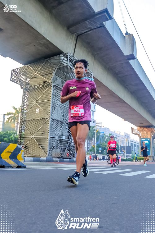Race photo from Smartfren Run 2025 