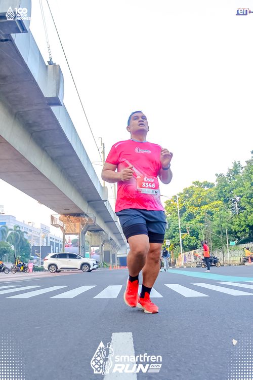 Race photo from Smartfren Run 2025 