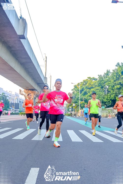 Race photo from Smartfren Run 2025 