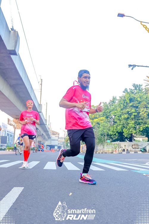 Race photo from Smartfren Run 2025 