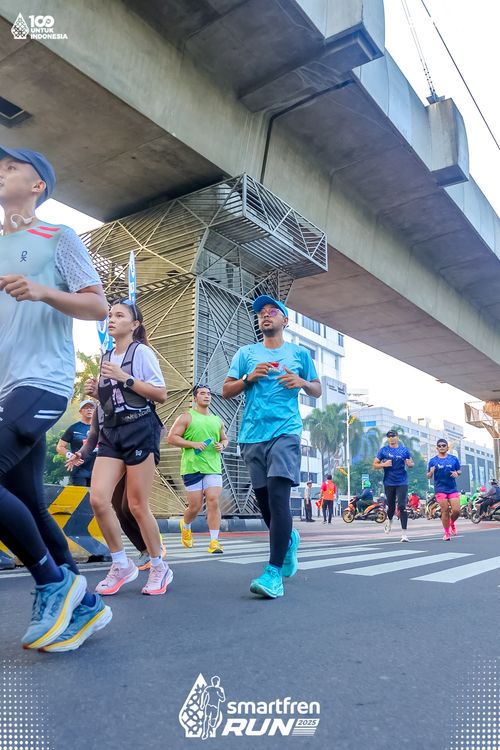 Race photo from Smartfren Run 2025 