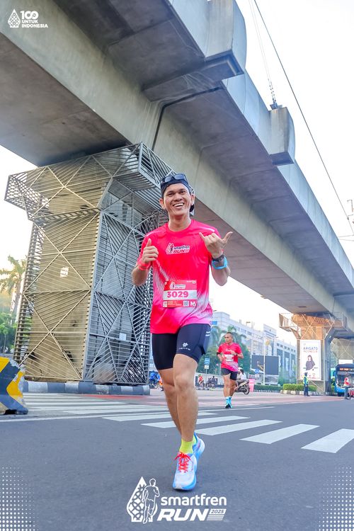 Race photo from Smartfren Run 2025 
