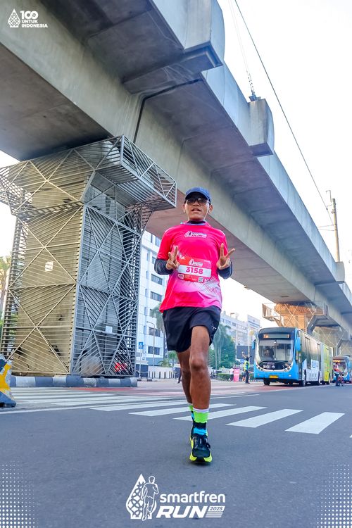 Race photo from Smartfren Run 2025 