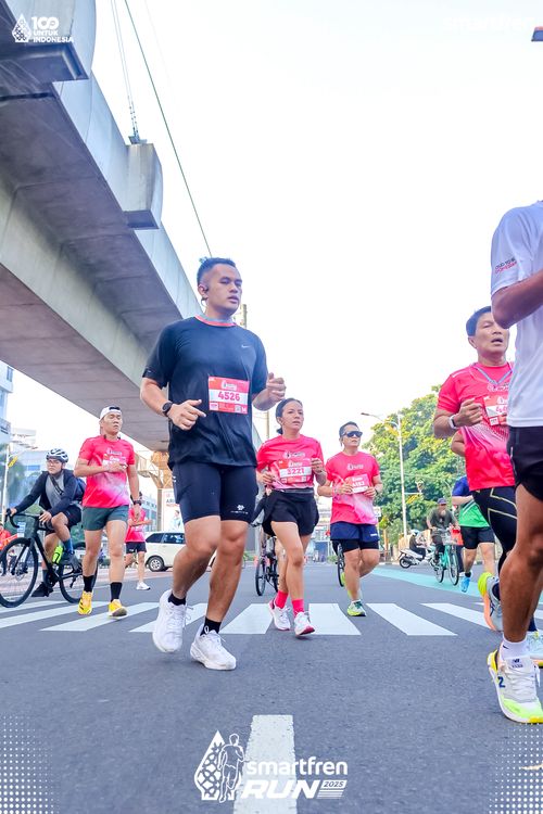 Race photo from Smartfren Run 2025 