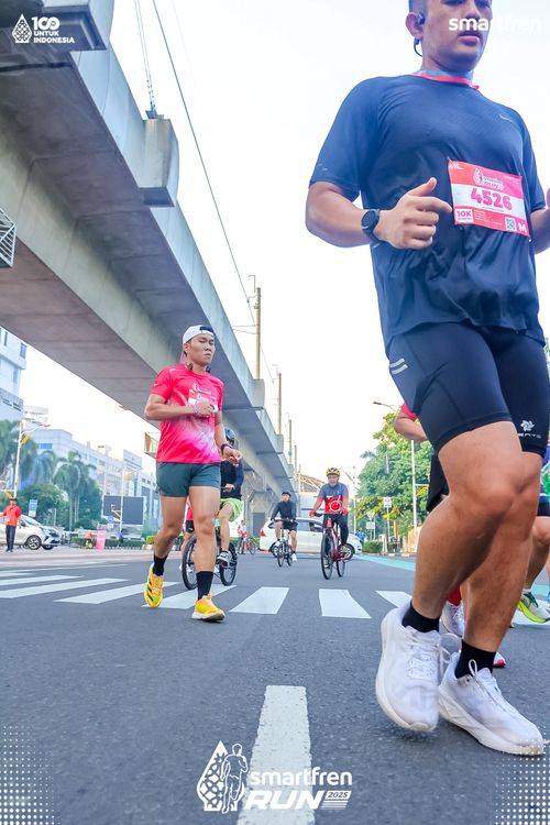 Race photo from Smartfren Run 2025 