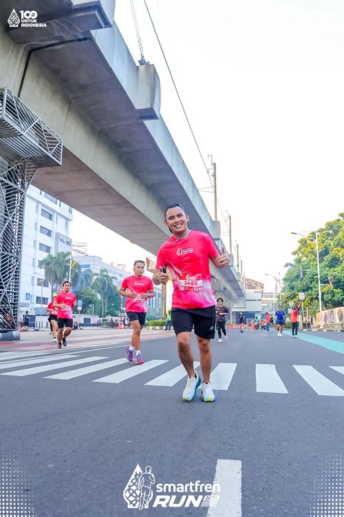 Race photo from Smartfren Run 2025 