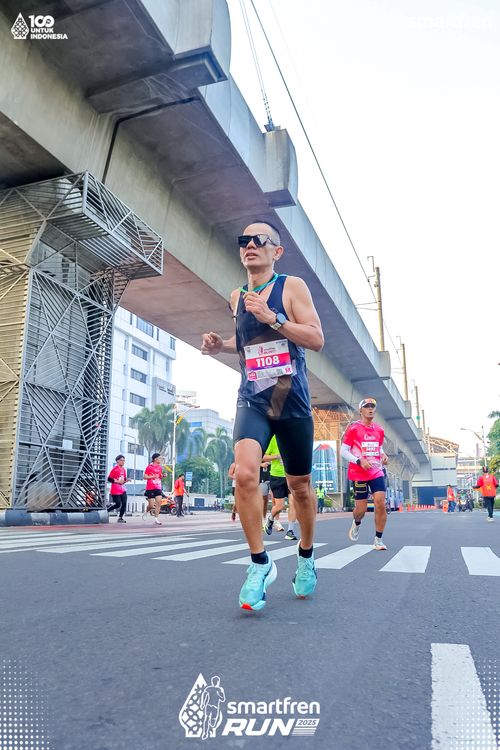 Race photo from Smartfren Run 2025 