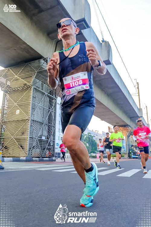 Race photo from Smartfren Run 2025 
