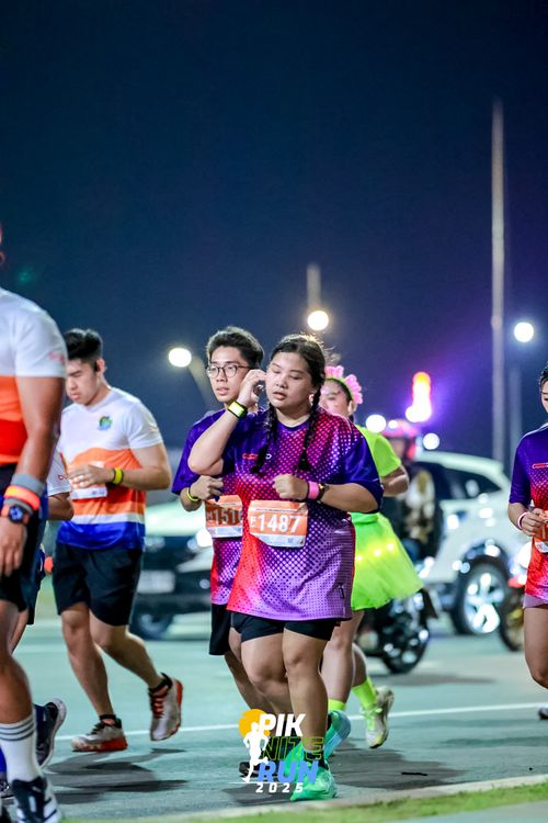 Race photo from PIK NITE RUN 2025