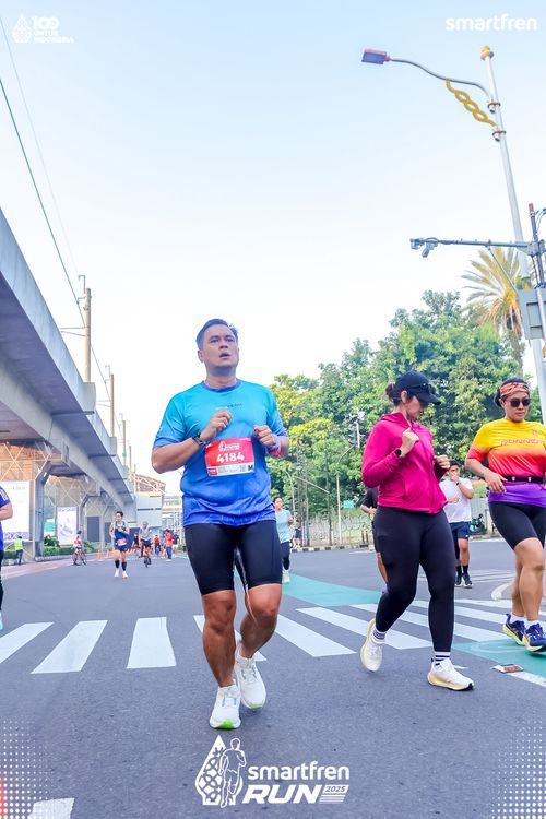 Race photo from Smartfren Run 2025 