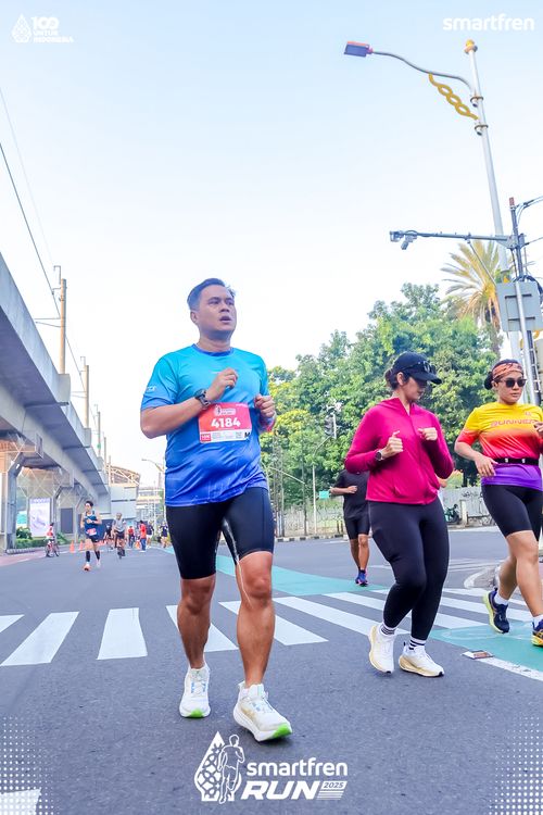 Race photo from Smartfren Run 2025 