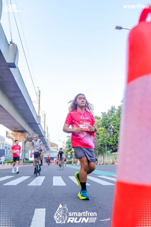 Race photo from Smartfren Run 2025 