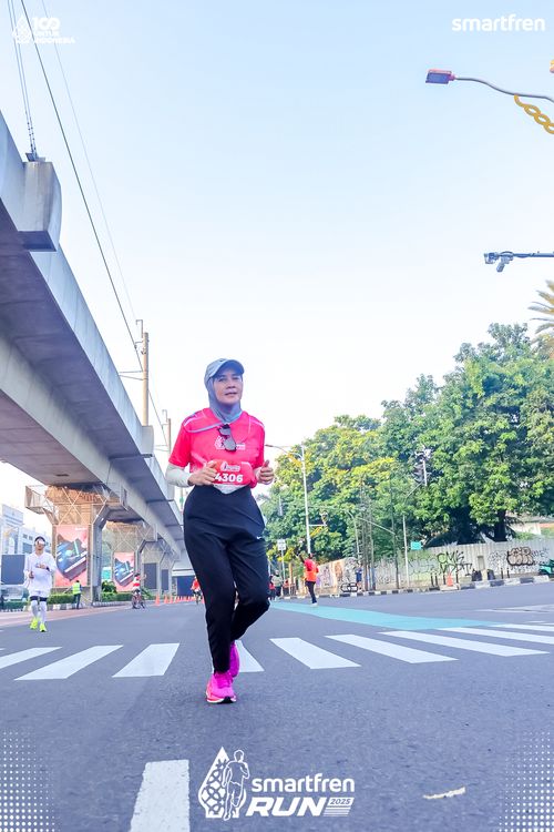 Race photo from Smartfren Run 2025 