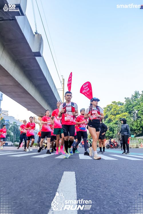 Race photo from Smartfren Run 2025 