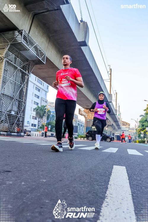 Race photo from Smartfren Run 2025 
