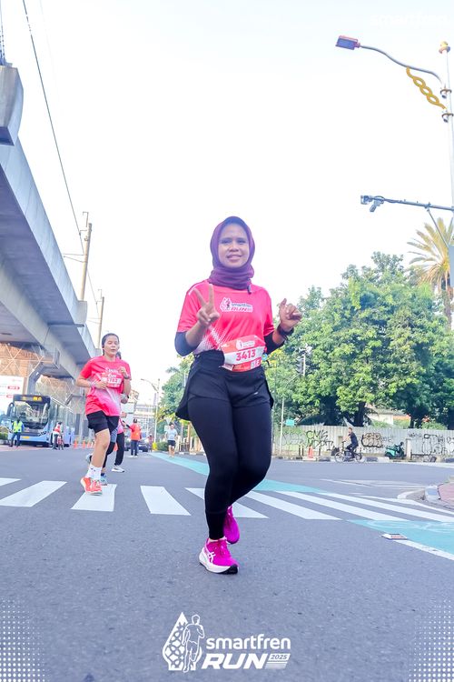 Race photo from Smartfren Run 2025 