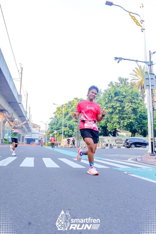Race photo from Smartfren Run 2025 