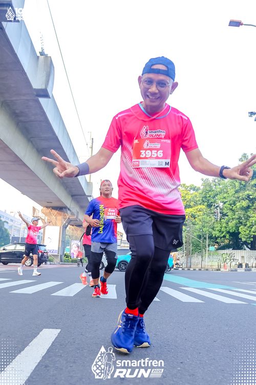 Race photo from Smartfren Run 2025 