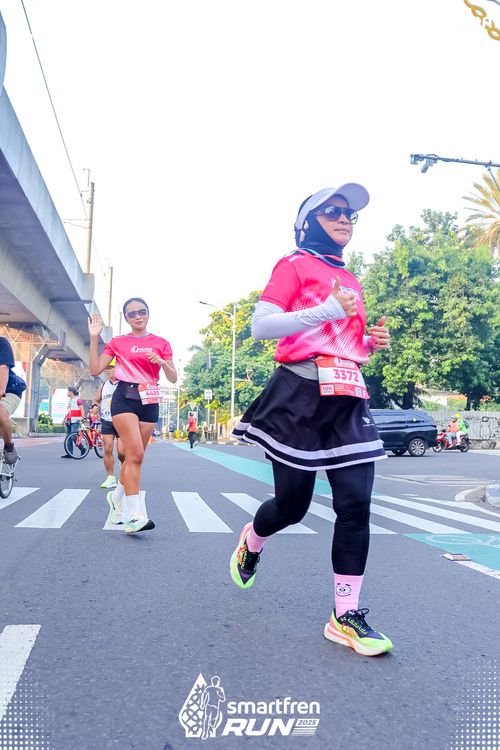 Race photo from Smartfren Run 2025 