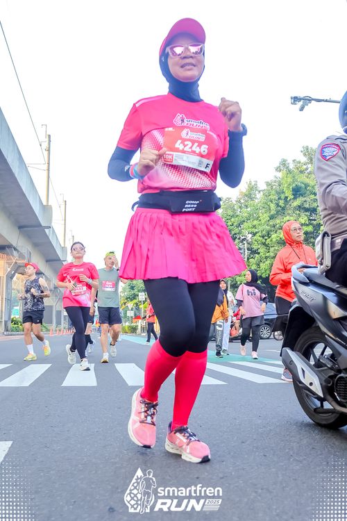 Race photo from Smartfren Run 2025 