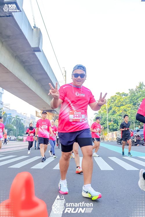Race photo from Smartfren Run 2025 