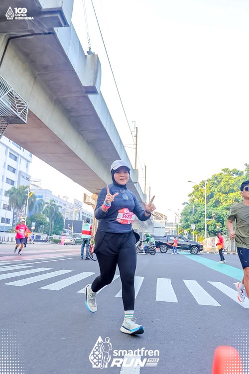 Race photo from Smartfren Run 2025 