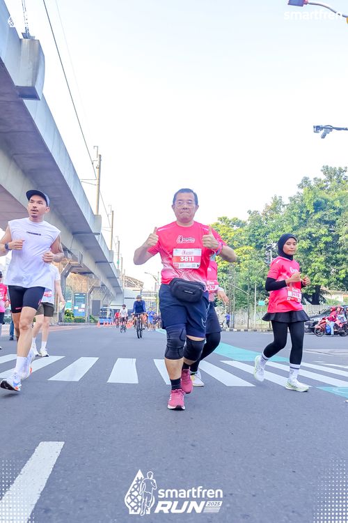 Race photo from Smartfren Run 2025 