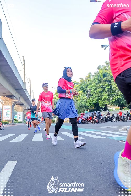 Race photo from Smartfren Run 2025 