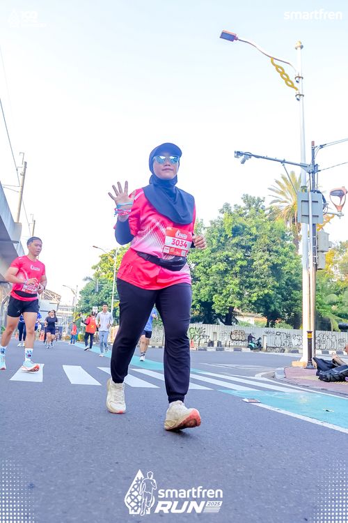 Race photo from Smartfren Run 2025 