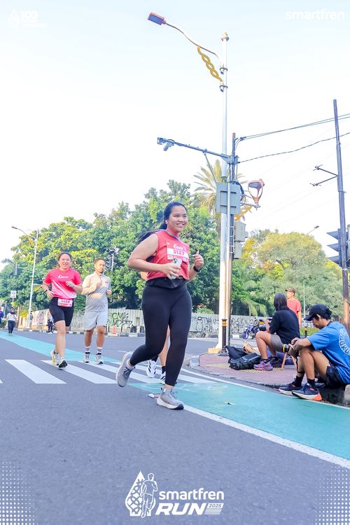 Race photo from Smartfren Run 2025 