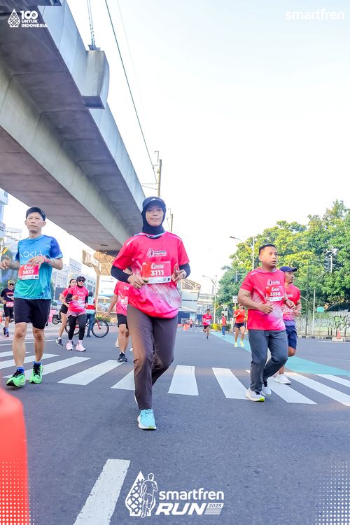 Race photo from Smartfren Run 2025 