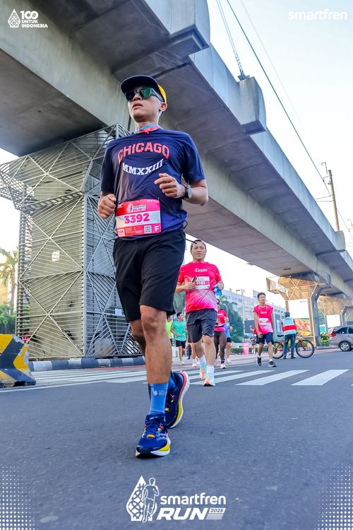 Race photo from Smartfren Run 2025 