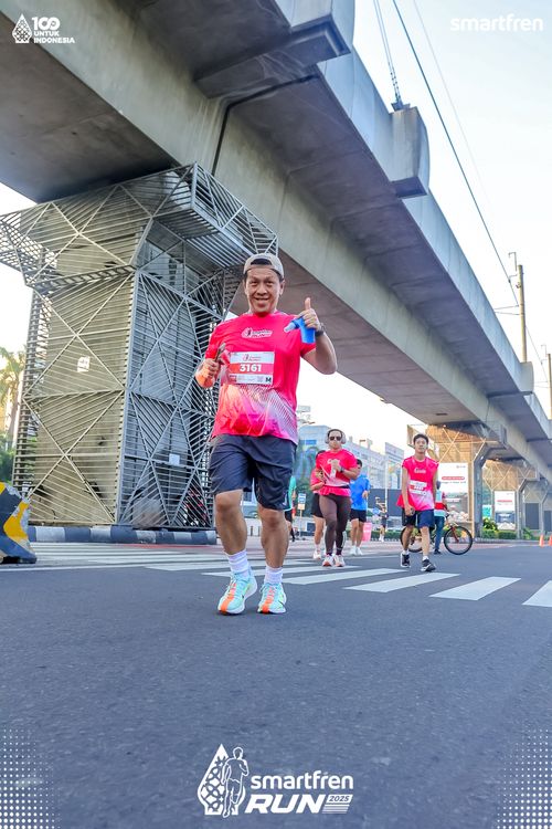 Race photo from Smartfren Run 2025 