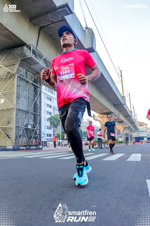 Race photo from Smartfren Run 2025 
