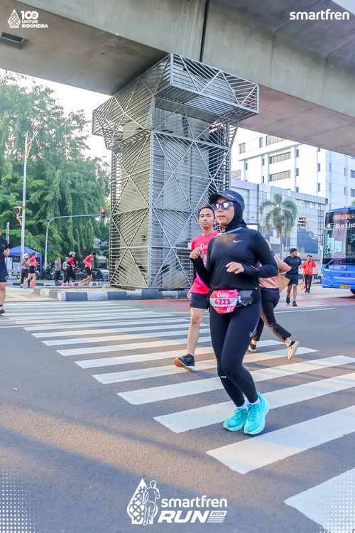 Race photo from Smartfren Run 2025 