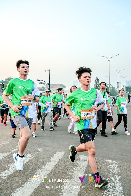 Race photo from BAF LIONS RUN 2024
