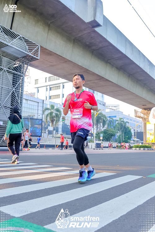 Race photo from Smartfren Run 2025 