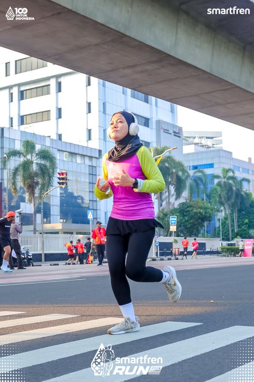 Race photo from Smartfren Run 2025 