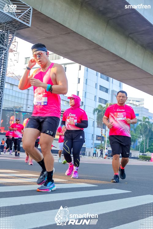Race photo from Smartfren Run 2025 