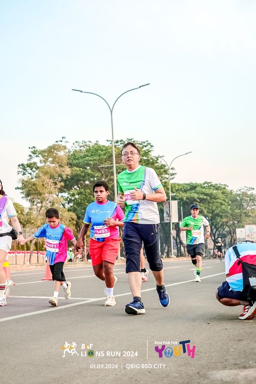 Race photo from BAF LIONS RUN 2024