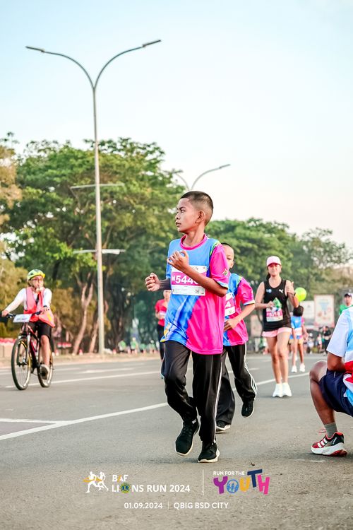 Race photo from BAF LIONS RUN 2024