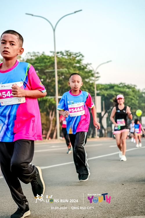 Race photo from BAF LIONS RUN 2024