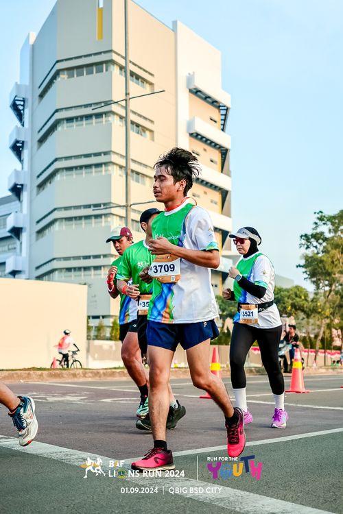 Race photo from BAF LIONS RUN 2024