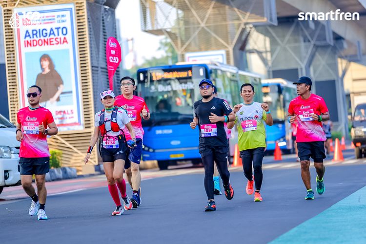 Race photo from Smartfren Run 2025 
