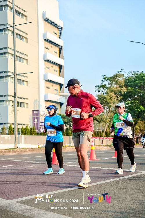 Race photo from BAF LIONS RUN 2024