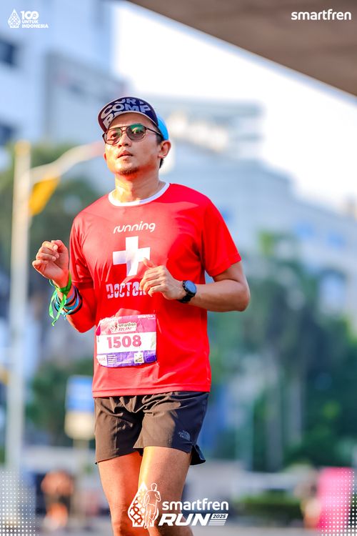 Race photo from Smartfren Run 2025 
