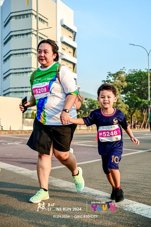 Race photo from BAF LIONS RUN 2024