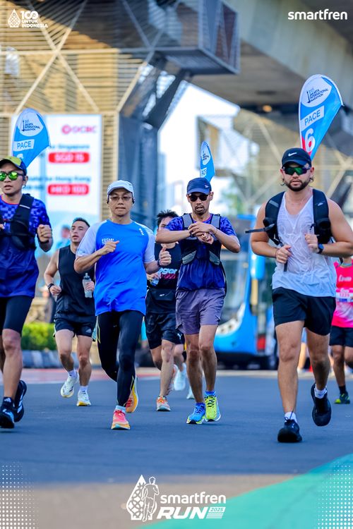 Race photo from Smartfren Run 2025 