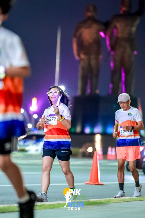 Race photo from PIK NITE RUN 2025